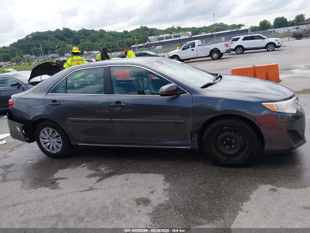 صورة مصغرة 6 لـ 2014 Toyota CAMRY LE