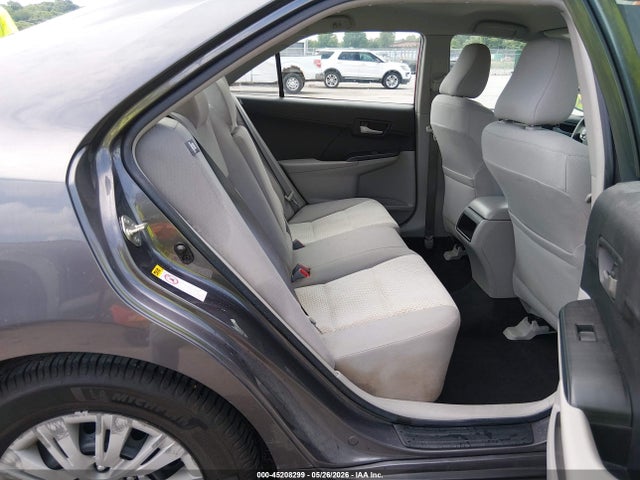 صورة 8 لـ 2014 Toyota CAMRY LE