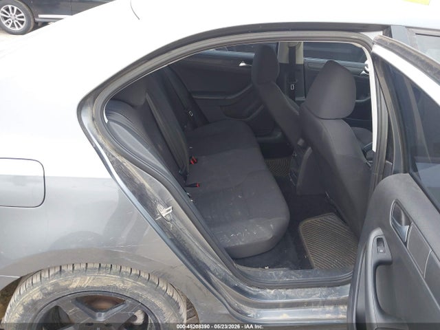 صورة 8 لـ 2015 Volkswagen JETTA 2.0L S