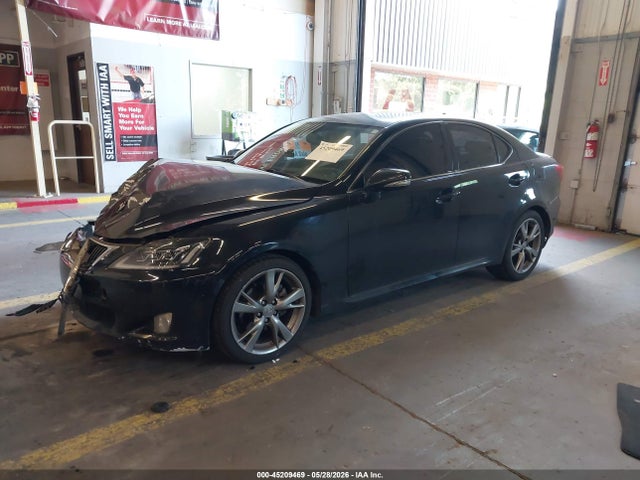 2010 Lexus IS 250 — фото 2
