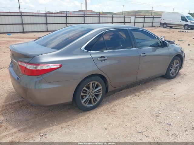 2017 Toyota CAMRY SE 照片 4