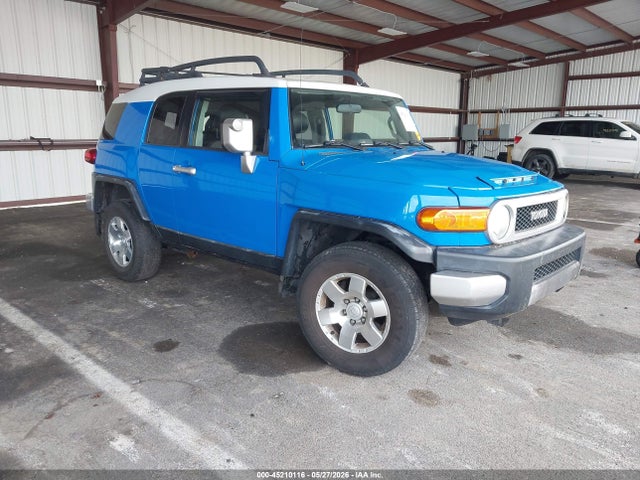 2007 TOYOTA FJ CRUISER 