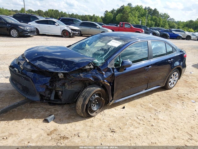 2021 Toyota COROLLA LE photo 2