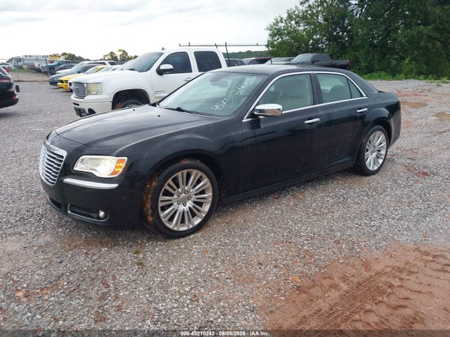 2014 Chrysler 300C 照片 2