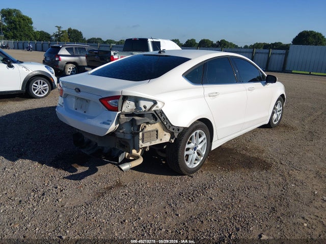 FORD FUSION SE - 4