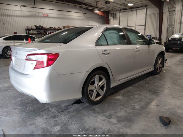 2014 Toyota CAMRY SE — фото 4