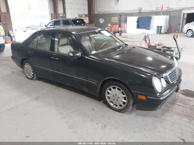 2000 MERCEDES-BENZ E 320 