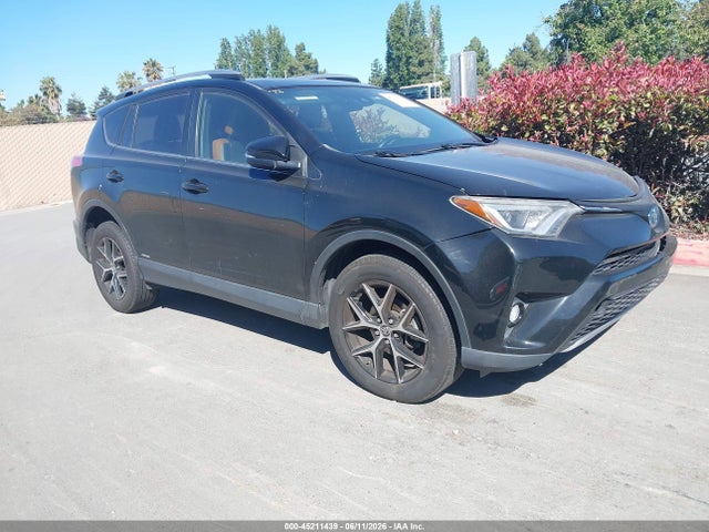 2018 TOYOTA RAV4 SE