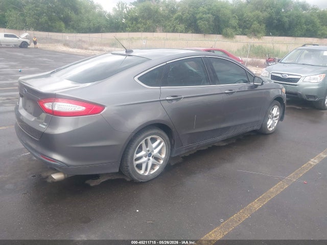 FORD FUSION SE - 2