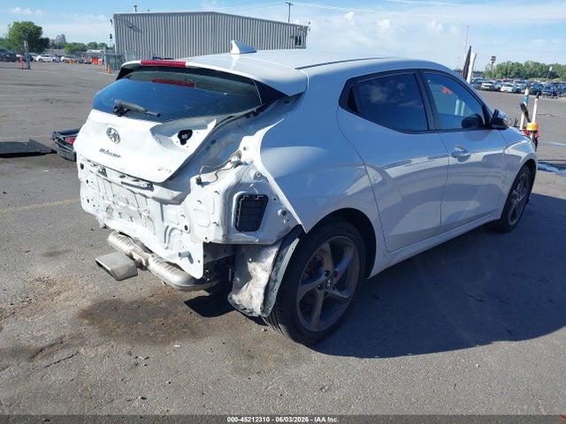 صورة 4 لـ 2019 Hyundai VELOSTER 2.0