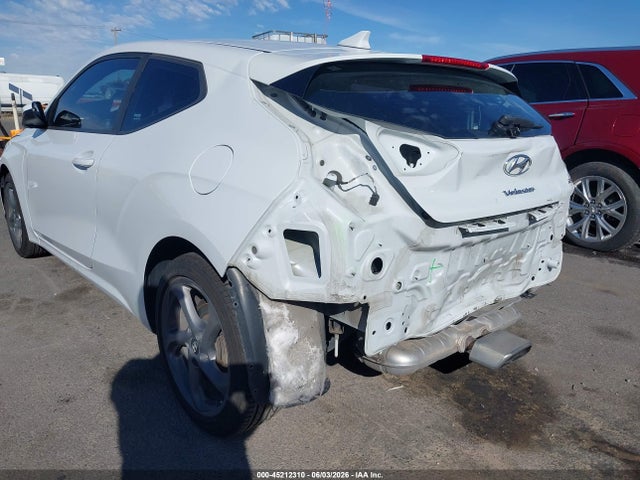 صورة 6 لـ 2019 Hyundai VELOSTER 2.0