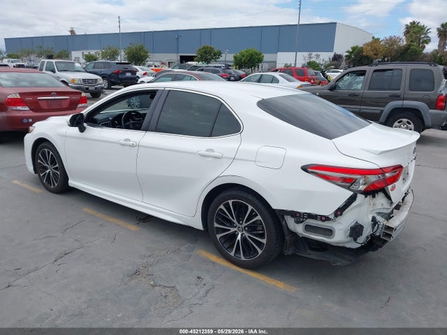 صورة 3 لـ 2018 Toyota CAMRY SE