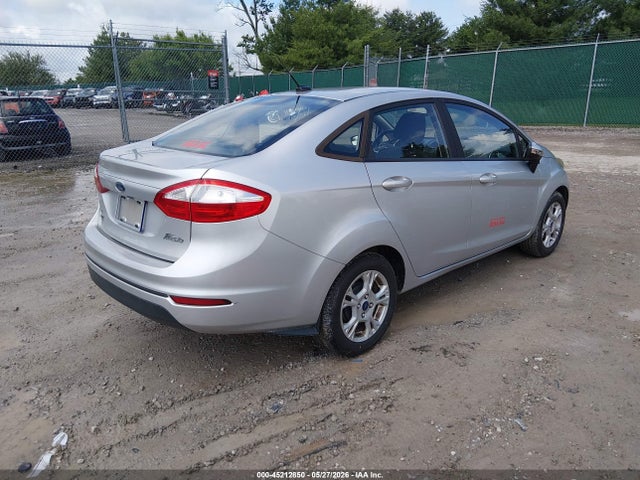 2016 FORD FIESTA SE — фото 4