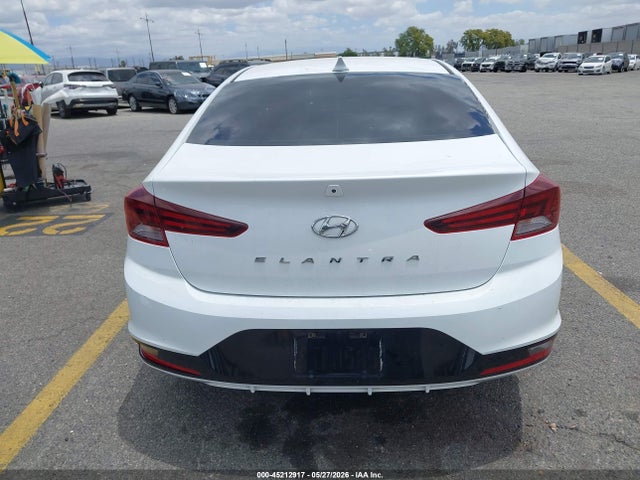 2019 HYUNDAI ELANTRA SEL 16