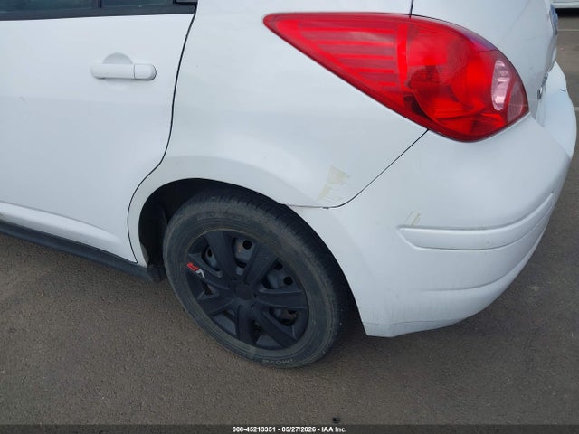 صورة مصغرة 20 لـ 2011 Nissan VERSA 1.8S