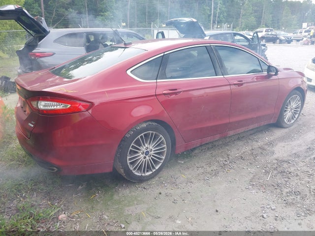 FORD FUSION SE - 4