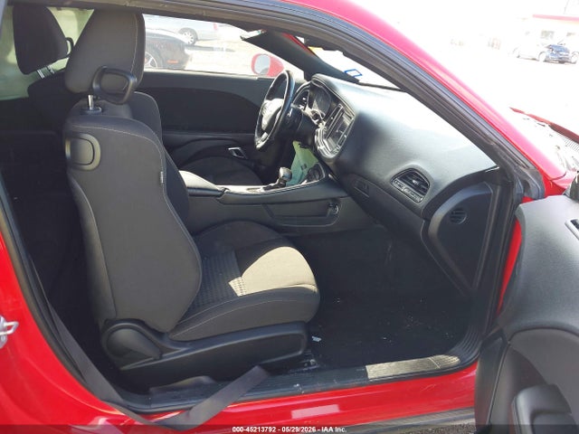 2021 Dodge CHALLENGER R/T photo 5