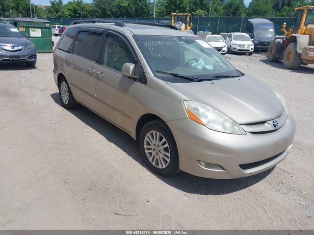 2009 TOYOTA SIENNA XLE
