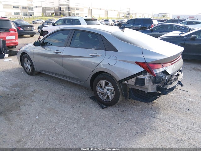 صورة 3 لـ 2025 Hyundai ELANTRA SE