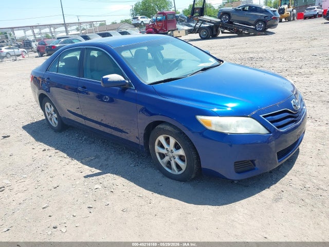 2011 TOYOTA CAMRY LE