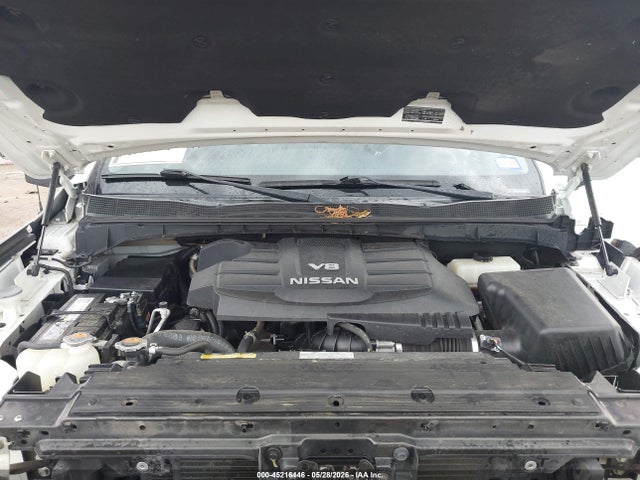 2018 Nissan TITAN PRO-4X photo 10