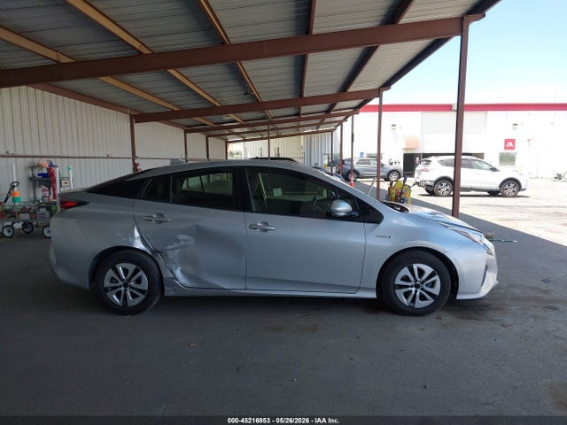 2016 Toyota PRIUS THREE 缩略图 13