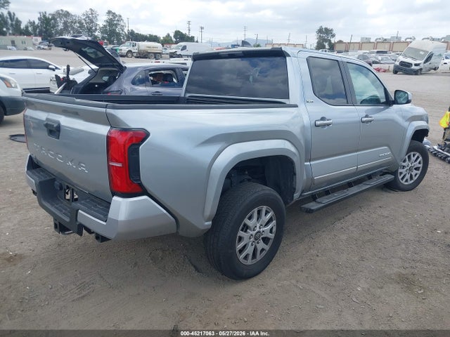صورة 4 لـ 2024 Toyota TACOMA SR5