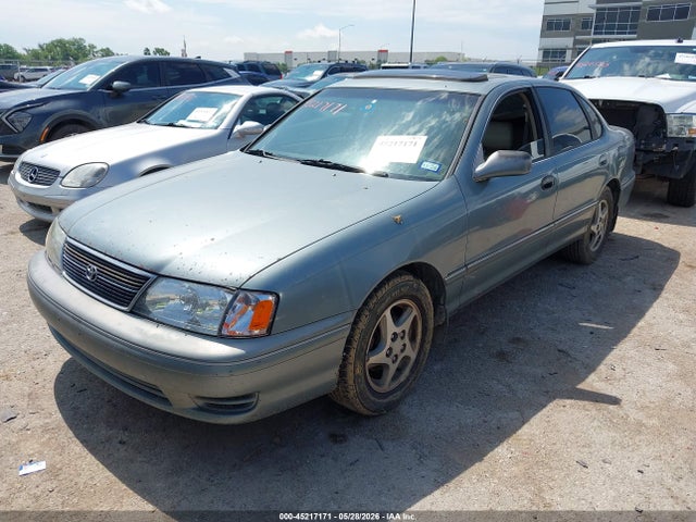 1998 Toyota AVALON XL photo 2
