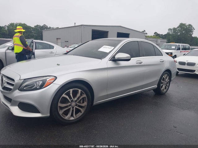 2016 Mercedes-BENZ C 300 4MATIC 照片 2