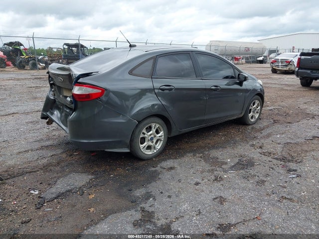 2015 FORD FIESTA SE 照片 4
