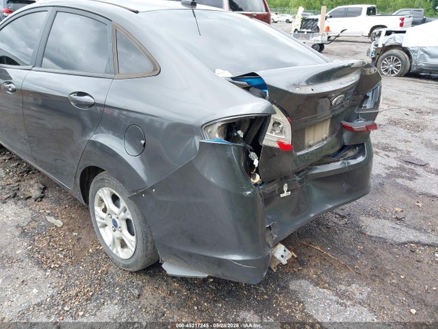 2015 FORD FIESTA SE 照片 6
