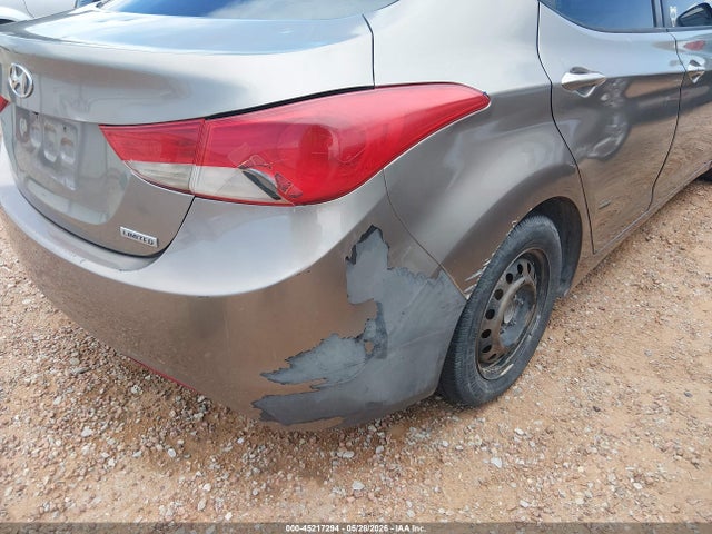 2013 Hyundai ELANTRA LIMITED thumbnail 12