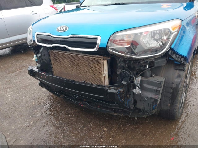2016 KIA SOUL + 照片 6