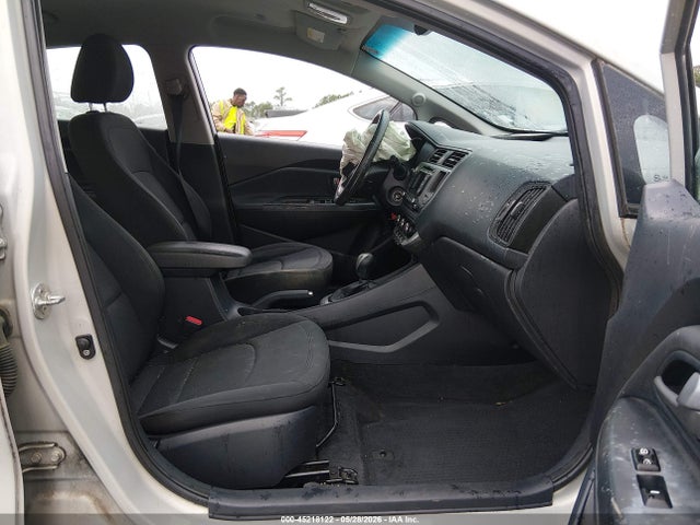 صورة 5 لـ 2013 KIA RIO EX