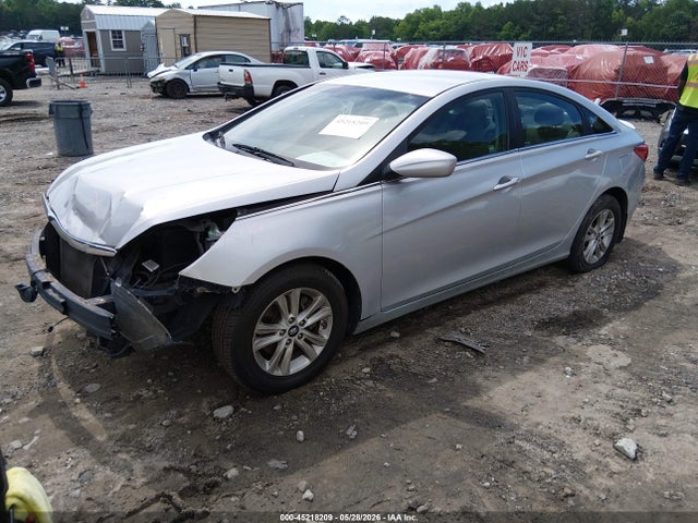 صورة 2 لـ 2013 Hyundai SONATA GLS