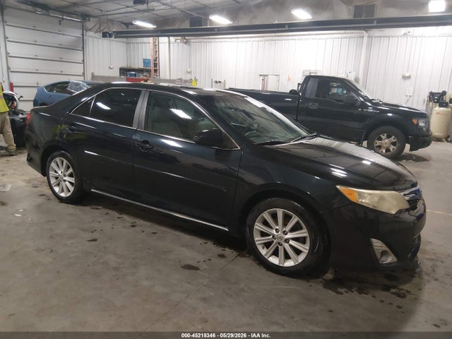 2014 TOYOTA CAMRY XLE V6