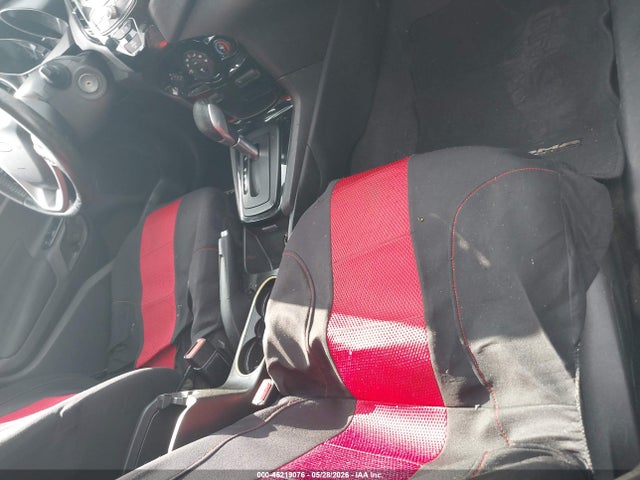 2014 FORD FIESTA SE 照片 5