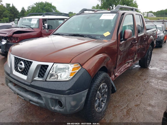 2016 Nissan FRONTIER PRO-4X 照片 2