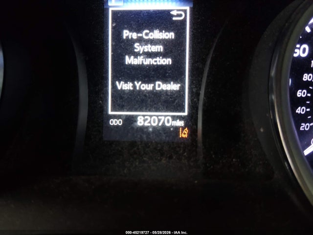 صورة مصغرة 16 لـ 2021 Toyota CAMRY LE