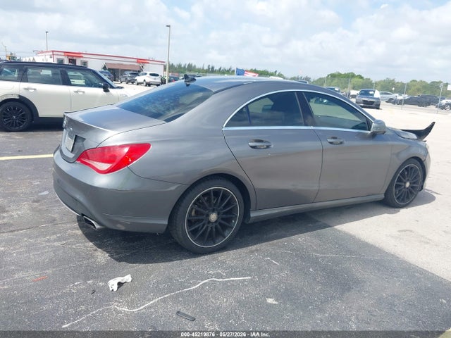 صورة 4 لـ 2014 Mercedes-BENZ CLA