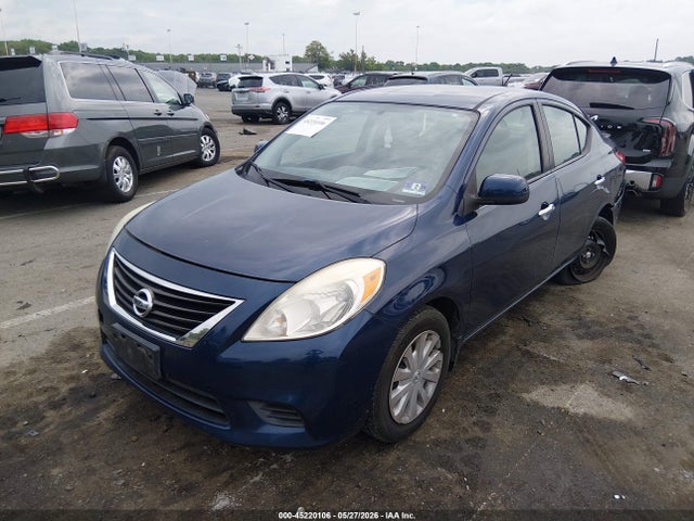2013 Nissan VERSA 1.6 SV 照片 2