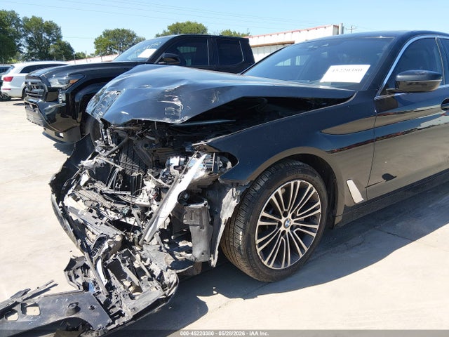 2019 BMW 530I 17