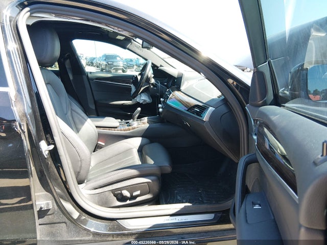 2019 BMW 530I 5