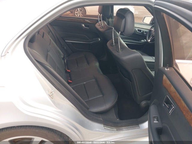 صورة 8 لـ 2015 Mercedes-BENZ E 350