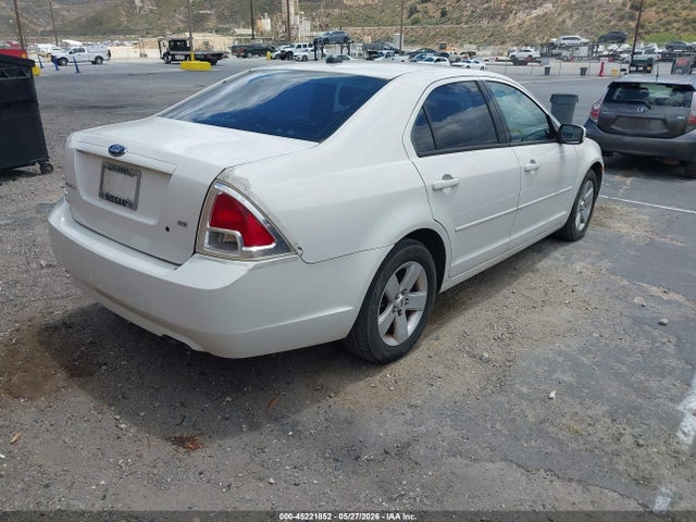 FORD FUSION SE - 4