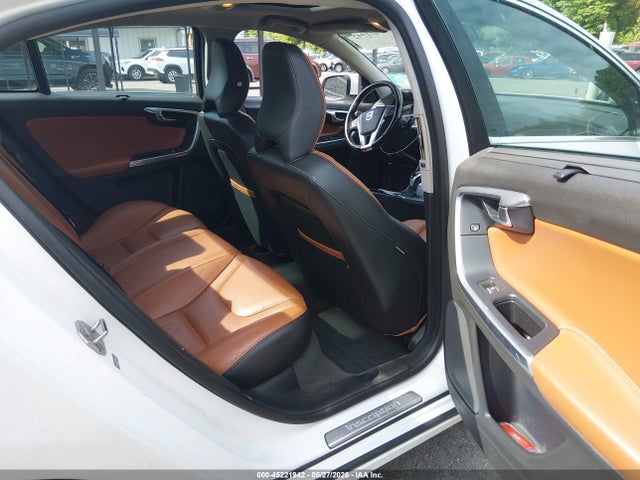 2018 Volvo S60 INSCRIPTION T5 photo 8