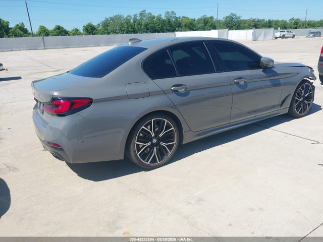 2021 BMW 530I 照片 4