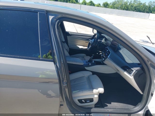 2021 BMW 530I 照片 5