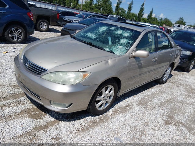 2005 Toyota CAMRY XLE V6 照片 2
