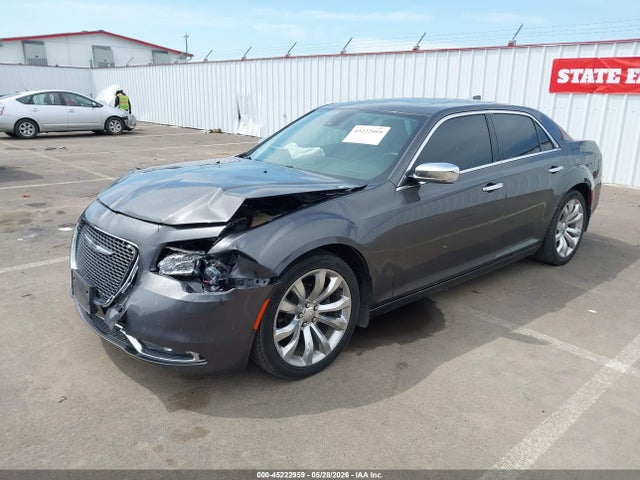 صورة 2 لـ 2016 Chrysler 300C